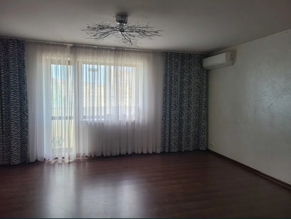 продажа трехкомнатной квартиры номер A-173849 в Киевском районе, фото номер 8